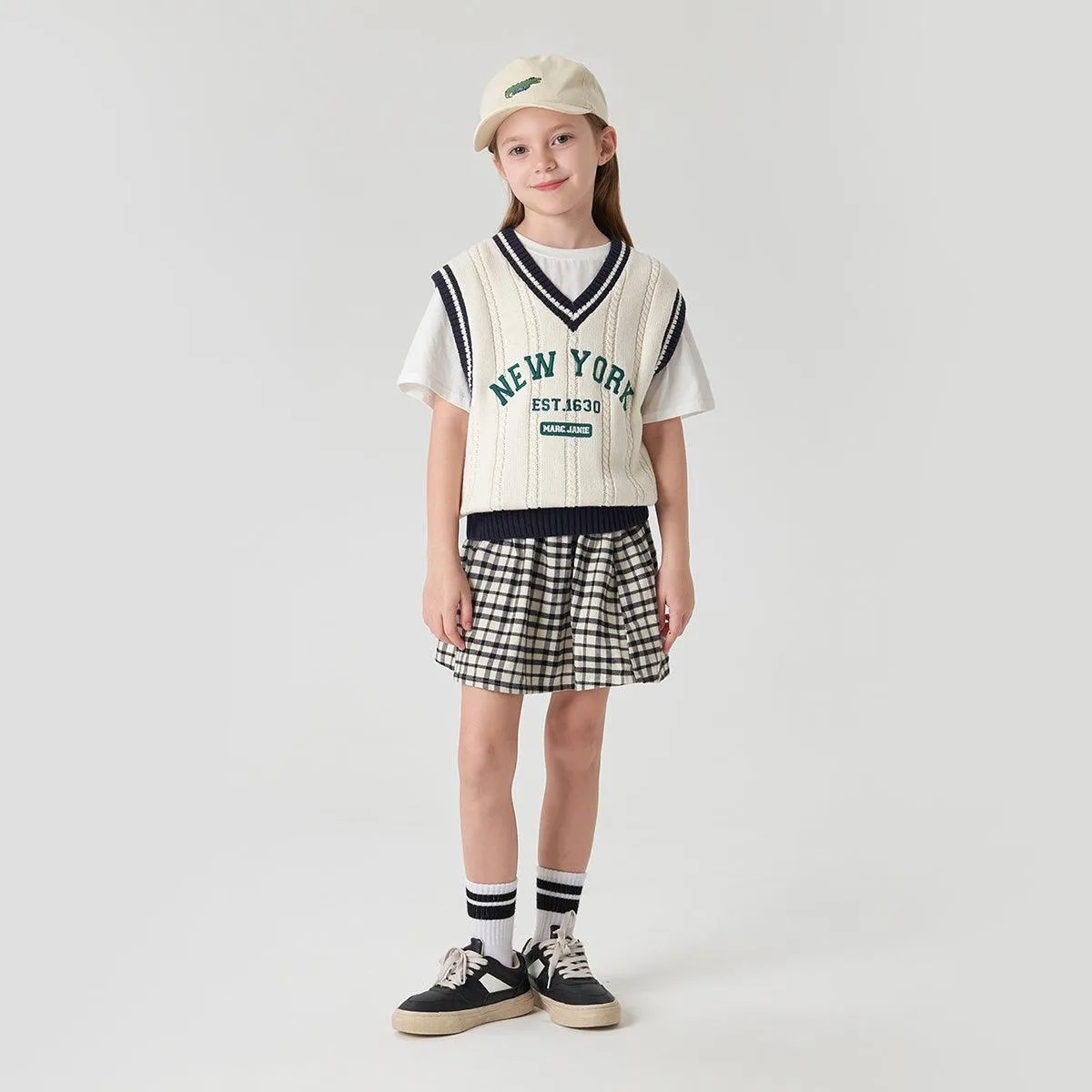 MARC & JANIE Boys V-neck Vest 231836