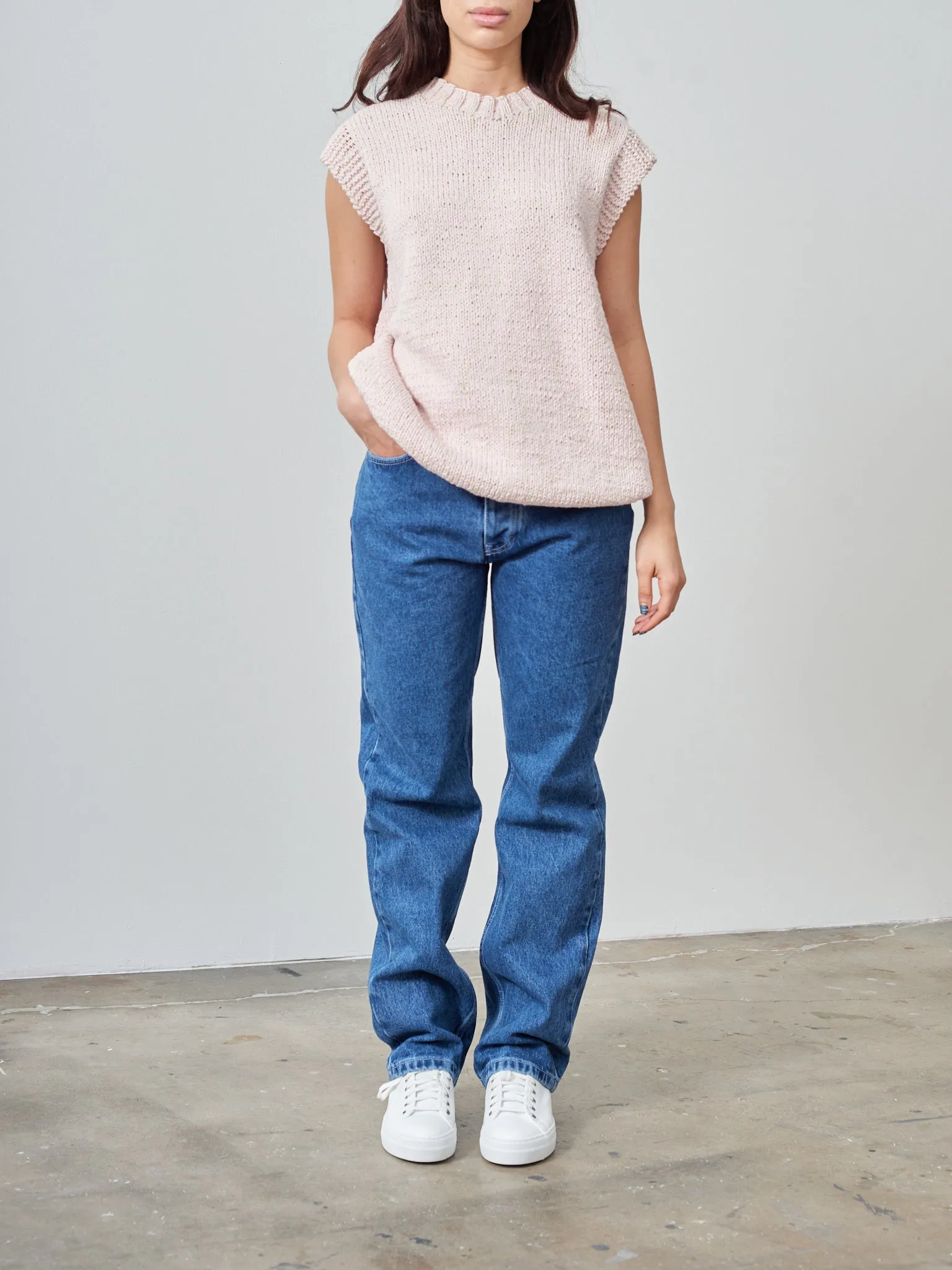 Sleeveless Sweater - Pink